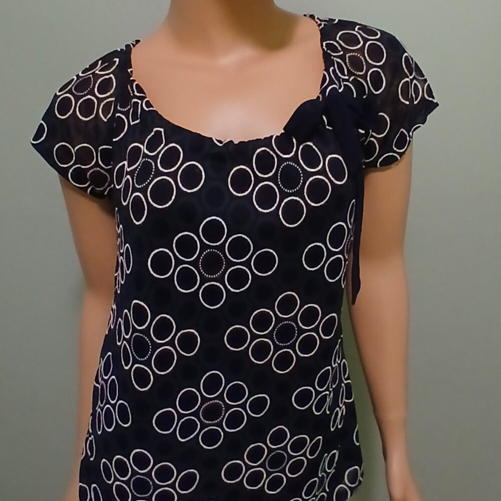 Liz McCoy Women's Short Sleeve Top Gathered Elasticized Neckline with Bow Size L